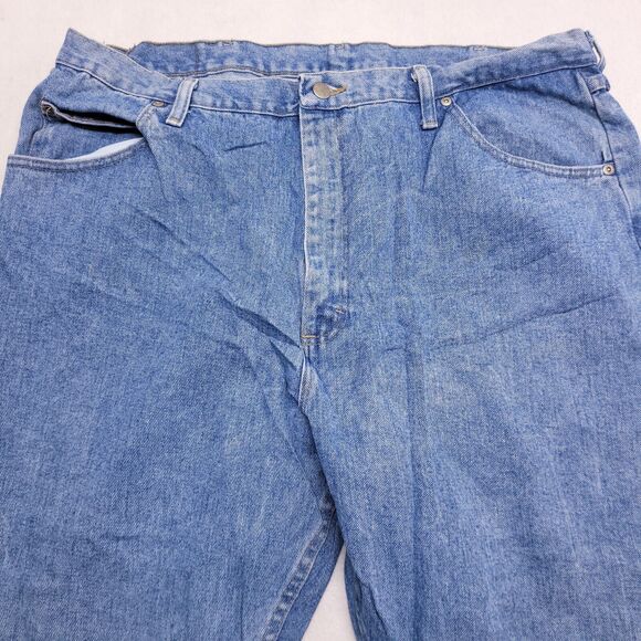 Wrangler Casual Button Zip Denim Medium Wash Jeans Mens Size 42x32 Blue - Picture 1 of 11